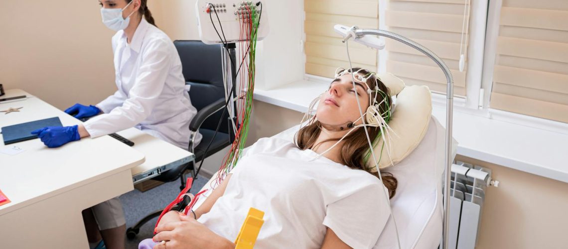 Tout savoir sur l'électroencéphalogramme (EEG)